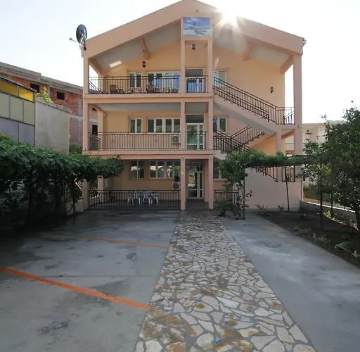 Apartments Centar Sutomore