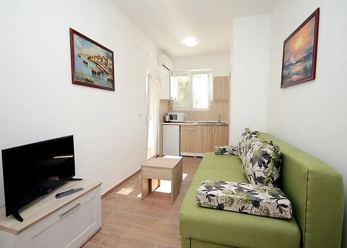 Apartments Centar Sutomore