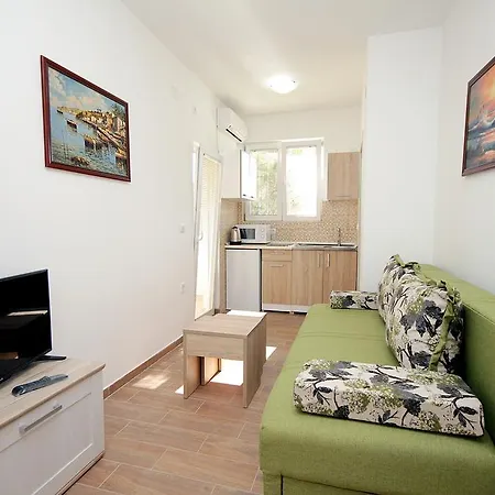 Apartments Centar Сутоморе Экстерьер фото